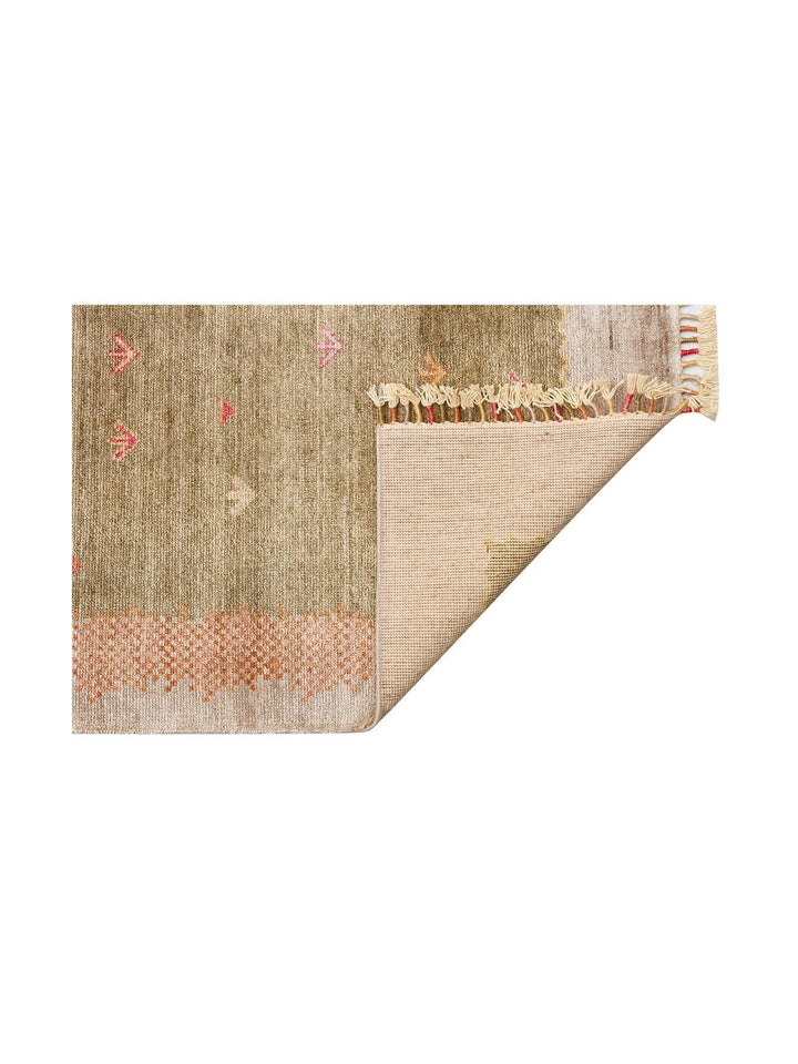 Oushak Carnaval %100 Naturel Kolay Temizlenir El Emeğiyle Üretilen TENCEL™ Modern Uşak Halısı 07 BEIGE AUTUMN - Carpetdocia