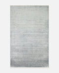 سجادة برازيليا اليدوية الحديثة البسيطة الأنيقة الخاصة TENCEL™ على النول الأسود PLAIN SKY BLUE