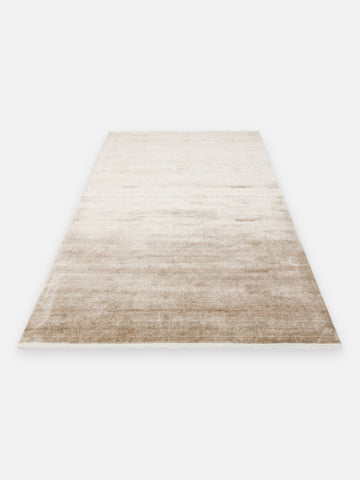 Victoria %100 TENCEL™ Lyocell El Emeği ile Üretilen Halı DESERT SAND açılı görünüm