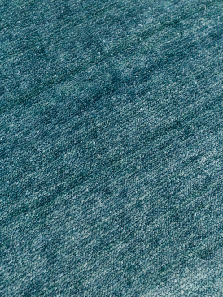 Victoria %100 TENCEL™ Lyocell El Emeği ile Üretilen Halı OCEAN MIST doku detayı